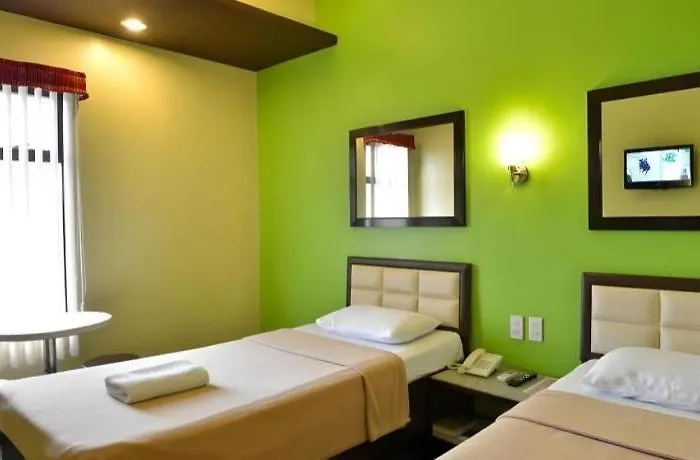 Hotel Express Mabolo 3*