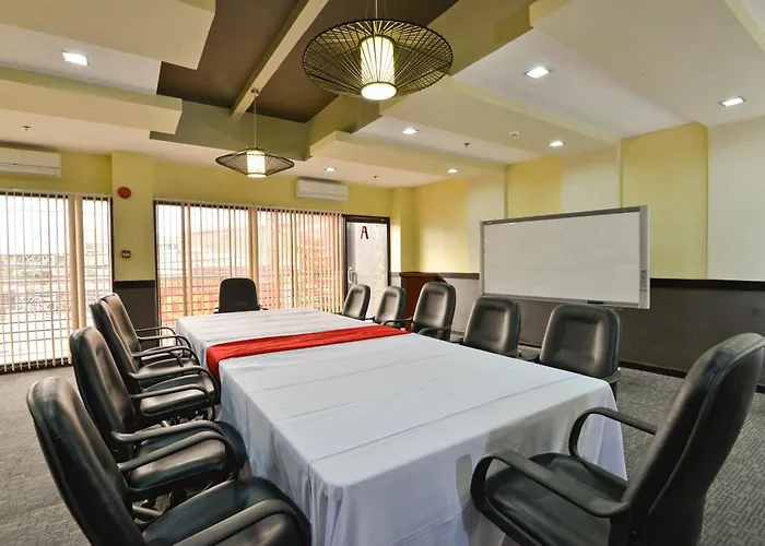 Hotel Express Mabolo 3*