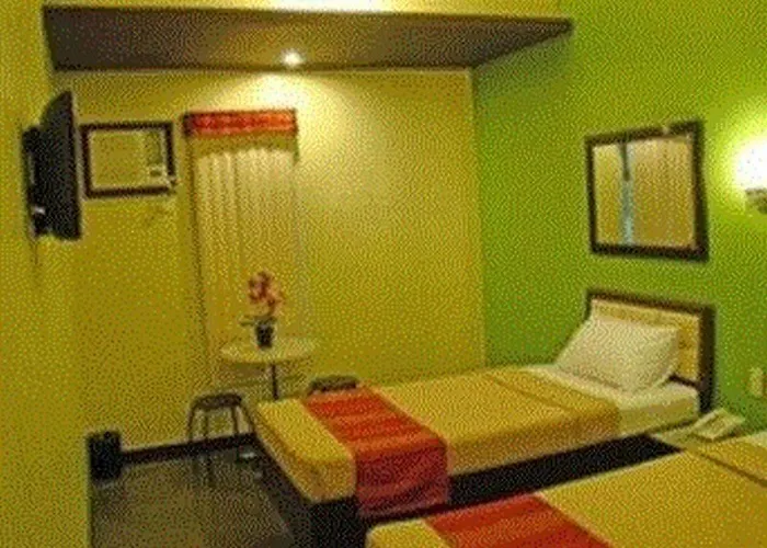 Express Mabolo Hotel 3*